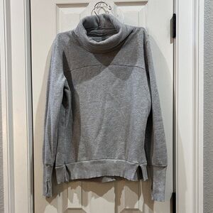 Alo Yoga Haze Funnel Neck Cozy Gray Turtleneck Pullover Sweater